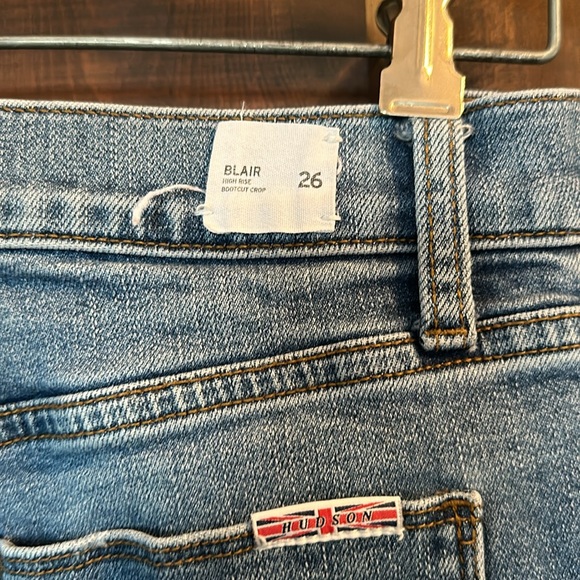 HUDSON BLAIR HIGH RISE BOOTCUT CROP LIGHTLY DISTRESSES JEANS SIZE 26 G24 - Picture 5 of 9